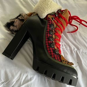 Plaid red black Lining boots for cold weather!